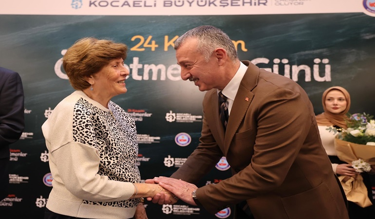 Öğretmenler için de konut projesi planlıyoruz