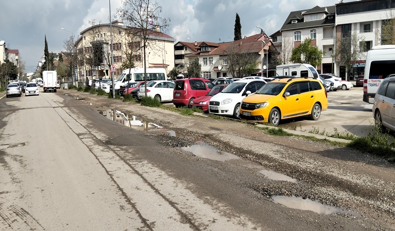 Okul çevresindeki kaldırımlar ne zaman yapılacak?