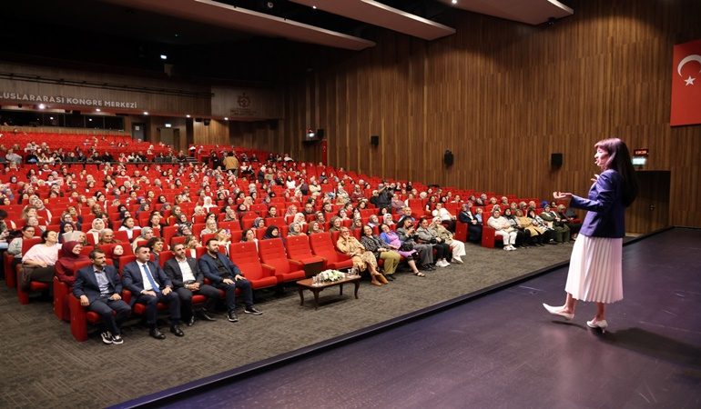 Okula uyumun anahtarı: Güven veren aile