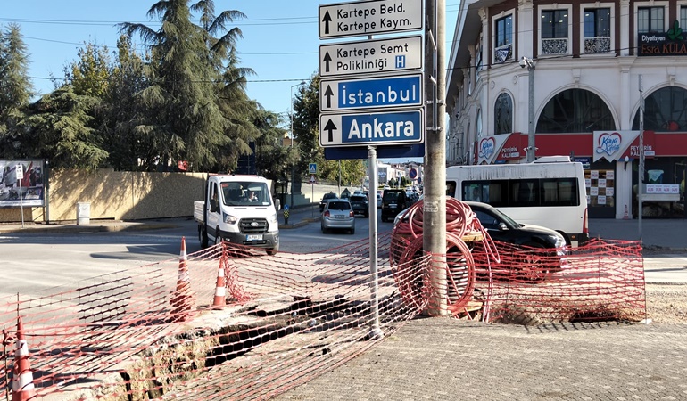 Okullar açılıyor, Kartepe bu halde!