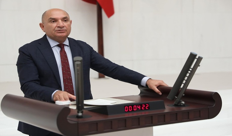 Ölülerimizi saymaktan da acizler