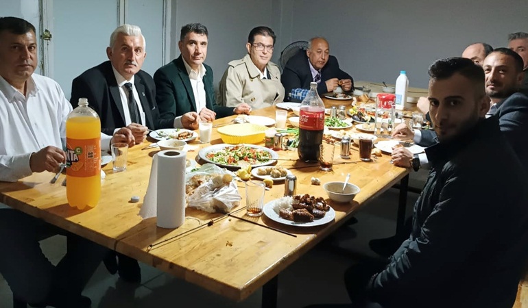 Ömer Faruk Başaran iftarını sanayide yaptı