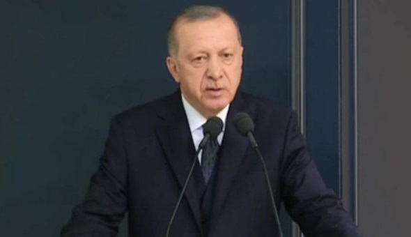 Omuzlarının üstündeki o başlar da kalmayacak