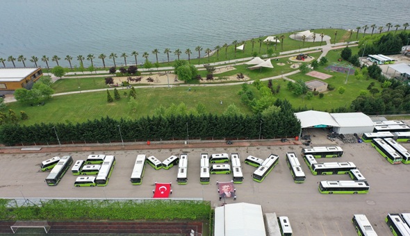 Otobüslerden 19 Mayıs kareografisi