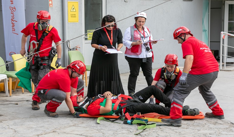 OYAK Çimento, personelini iş güvenliğine böyle motive ediyor!