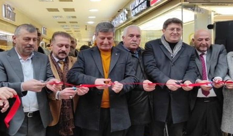 Öz Karadeniz Kuyumculuk yeni yerinde hizmette