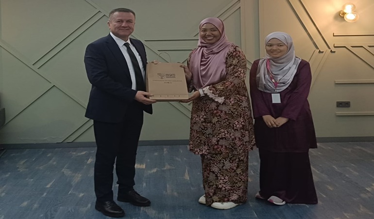 Özel Kocaeli Bilnet Okulları, Malezyalı misafirleri ağırladı