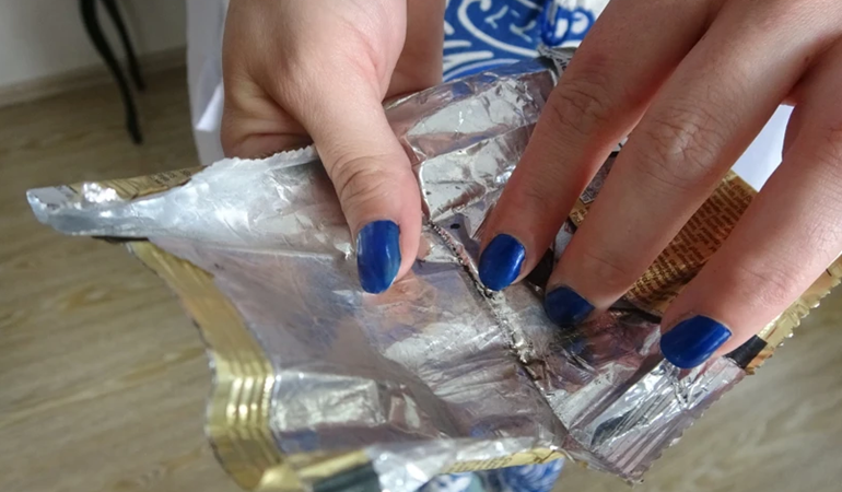 Paketli gıda az  daha bir çocuğu öldürüyordu