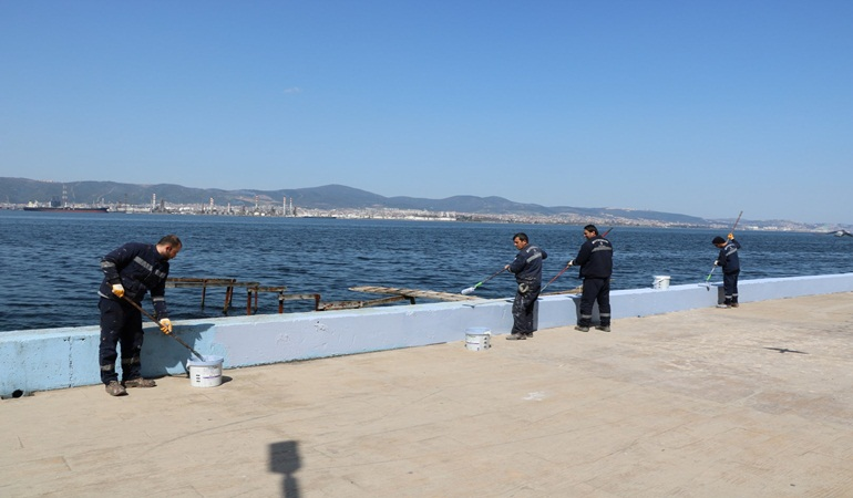 Park Bahçelerden göz dolduran yaza hazırlık