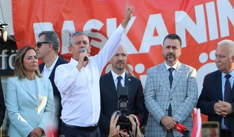 Parti Cumhuriyet tarihinin en büyük saldırılarından biriyle karşı karşıya