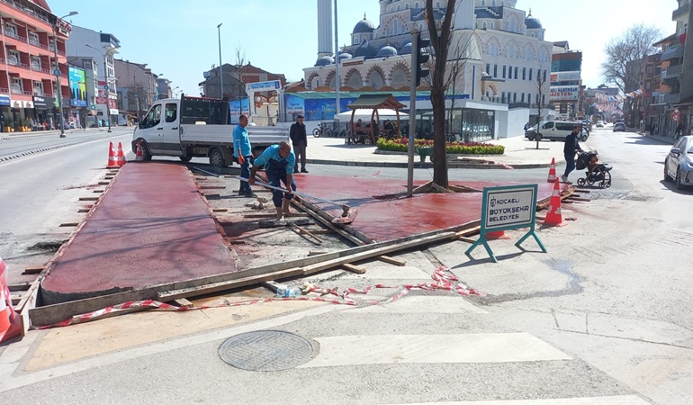 Paşa Cami önünde kavşak düzenlemesi 