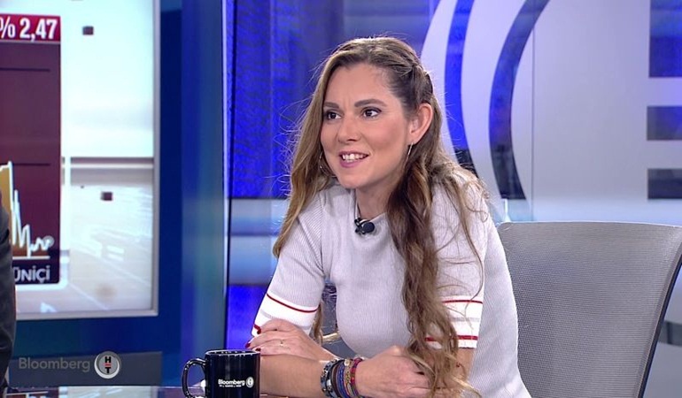 Patronlar kulübü korku duvarlarını aştı