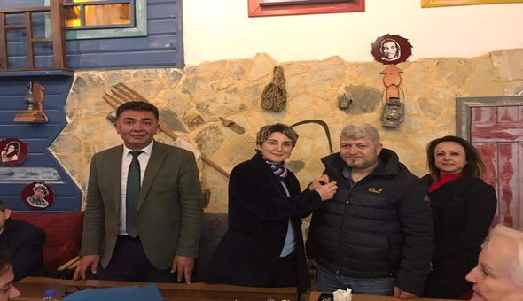 Pelin Coştur Filiz mahallelerde