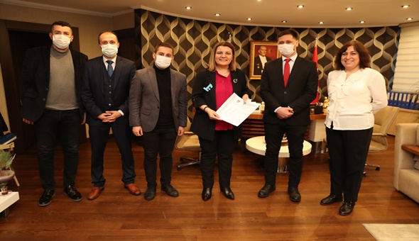 Personelden Kocaelisporlu Hürriyet'e 41 yeni üye hediyesi