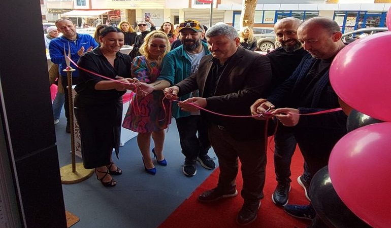 Pink Pet Körfez’de hizmette