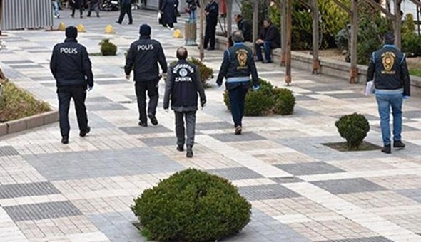 Polis sokağa çıkma yasağı cezası kesemez