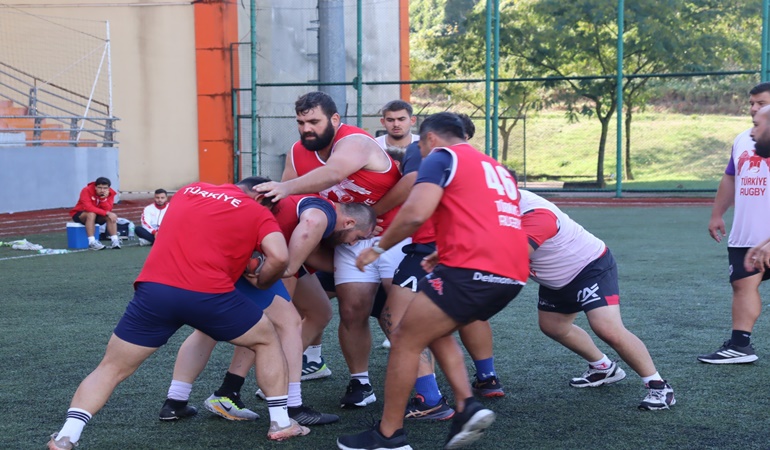 Ragbi Erkek Milli Takımı, İzmit Cephanelik Spor Tesisleri’nde ağırlandı