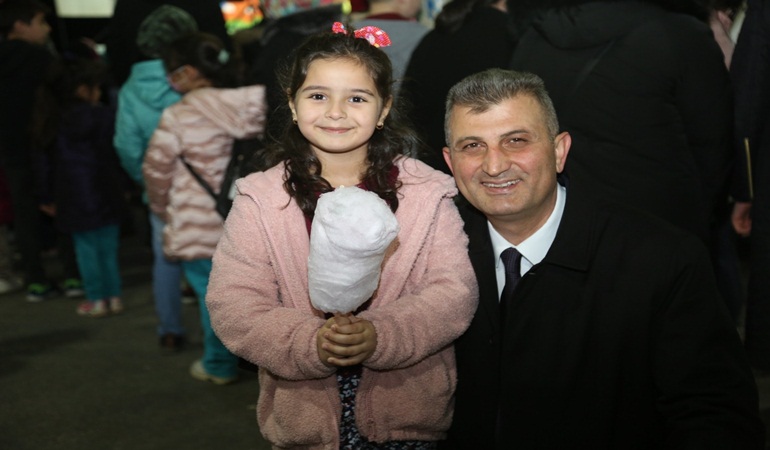 Ramazan coşkusu Şirinköy Kapalı Pazar Alanı’nı kapladı