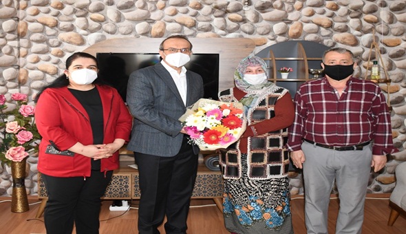 Ramazan’da haneler ziyaret edilip dertler dinleniyor