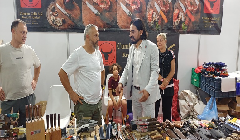 Saadet Partililer Tarım Fuarı’na koştu!