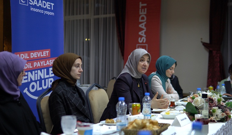 Saadetli kadınlar iftarda buluştu