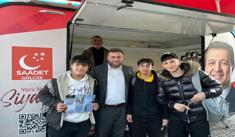 Saadetliler Gölcük’te Hasan Bitmez anısına lokum dağıttılar