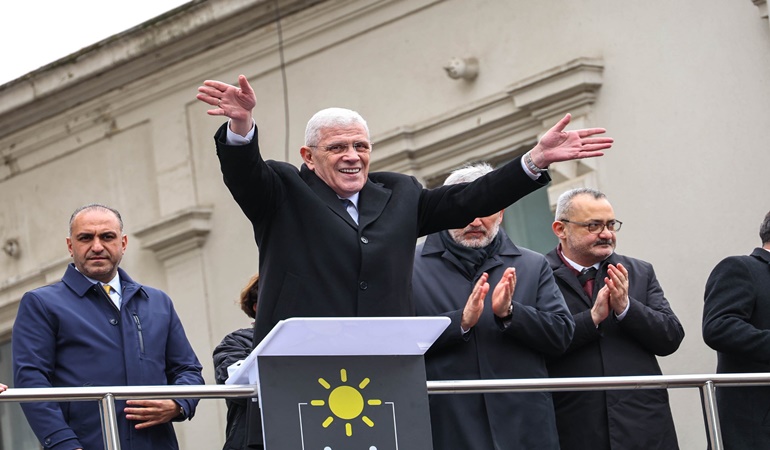 Sadece iktidar yanlıları hayatından memnun