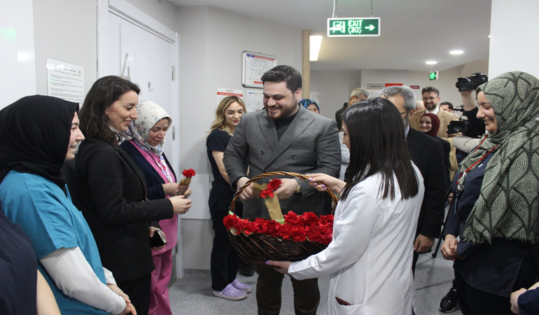 Sağlık çalışanları da geçim derdinde