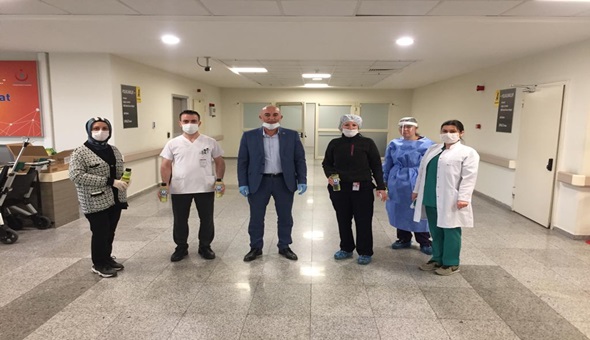 Sağlık çalışanları koruma altına alınmalı