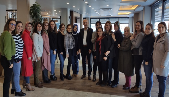 Sağlık çalışanları mutsuz! Bakandan hala ses yok