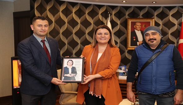 Sağlık çalışanlarından Başkana özel beste