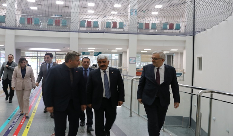 Sağlık Müdürü Pehlevan, Milletvekili Hülagü ile hastaneleri ziyaret etti