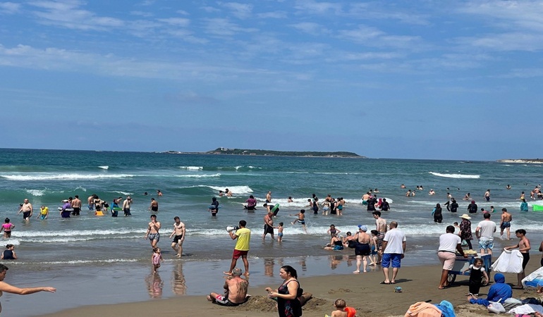 Sahillerde 546 kişi boğulmaktan kurtarıldı