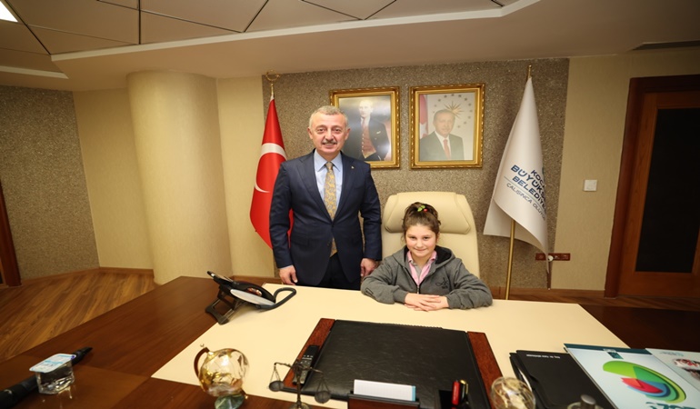 Sahra başkanın ilk talimatı: Okullara akıl ve zeka oyunları sınıfı