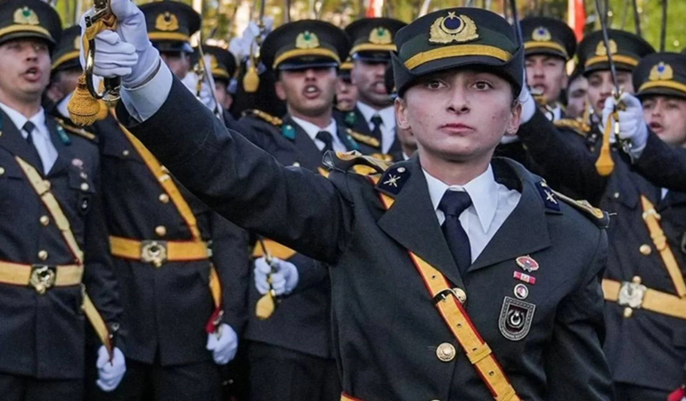 Sahte diplomalılar yönetim kademelerinde, Atatürkçü teğmen bakkallık yapıyor