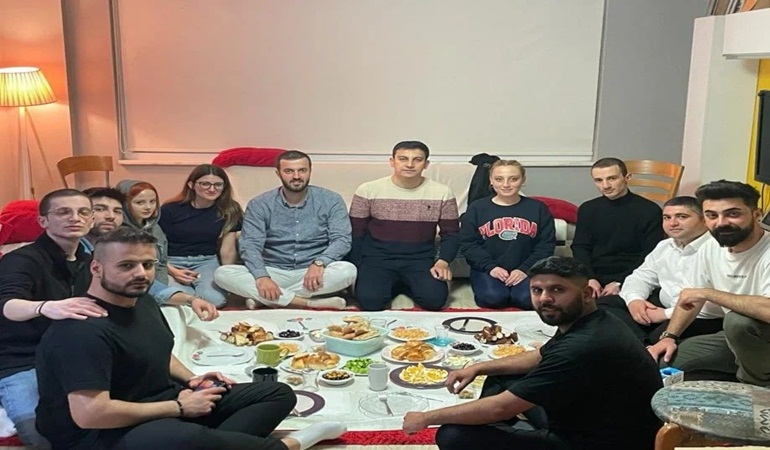 Sahurunu öğrenci evinde yaptı