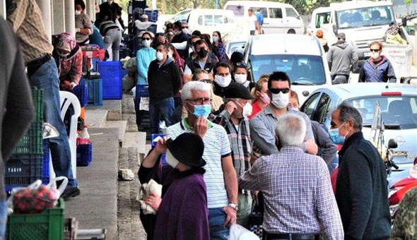 Salgında halkına en az desteği veren ülkeyiz