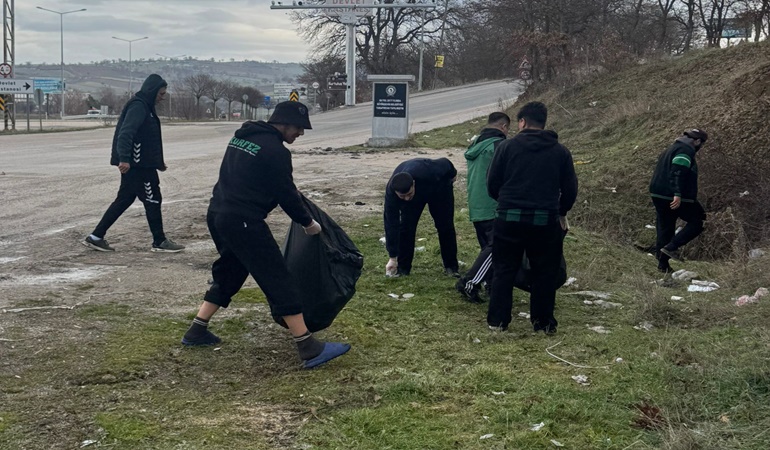 Samsun'da Kocaelispor taraftarının çevre hassasiyeti!