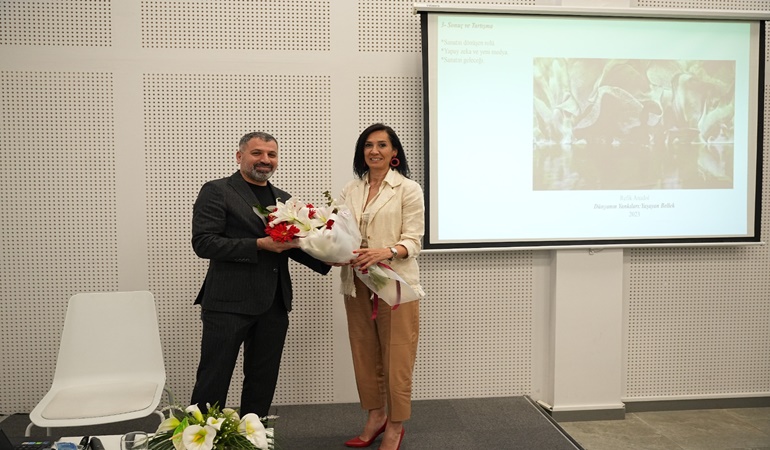 Sanat tarihçisi Şerif Yaşar İzmit’teki o merkeze hayran kaldı!