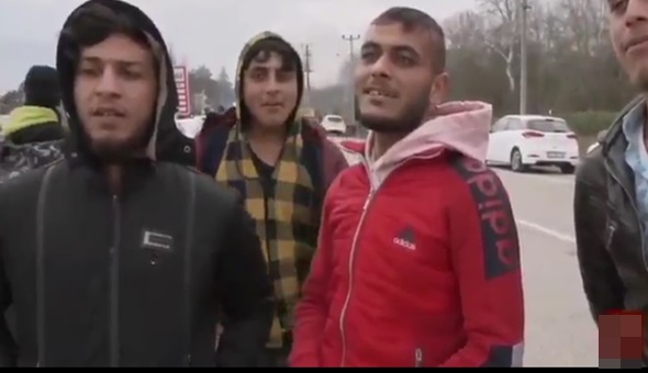 Sanki size gidip bizi kurtarın dedik