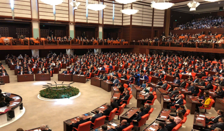 Sansür Yasası Meclis'ten geçti