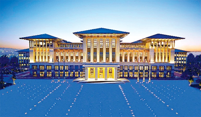 Sarayda 43 saniyede bir emekli maaşı harcanıyor