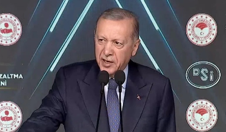 Seçimden önce elimizin tersiyle itiyoruz, seçim sonrası kucak açtık bekliyoruz dedi!