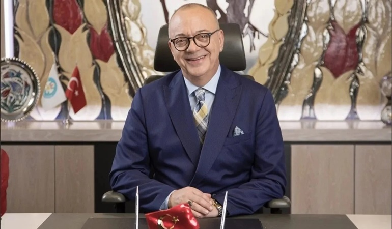 Seçimi kaybettikten sonra belediye kasasından para aktarmaya çalıştı!