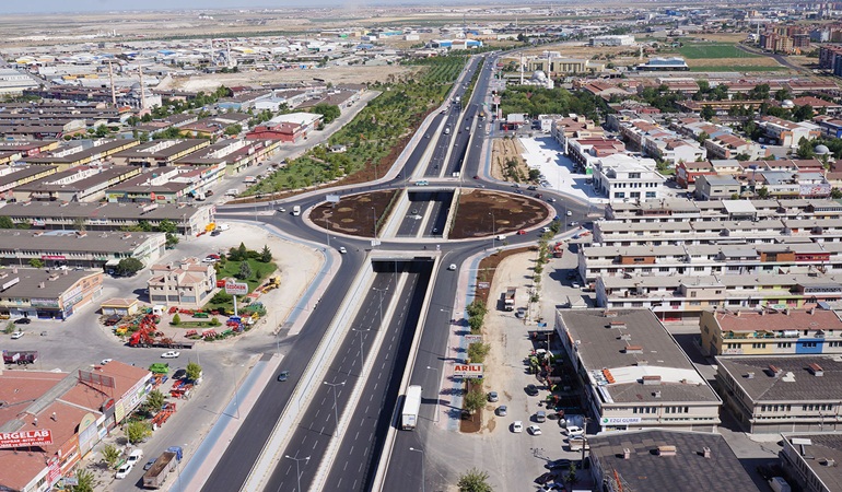 Seçtikleri müteahhitlere gizli ihalede 1.2 milyarlık iş verdiler