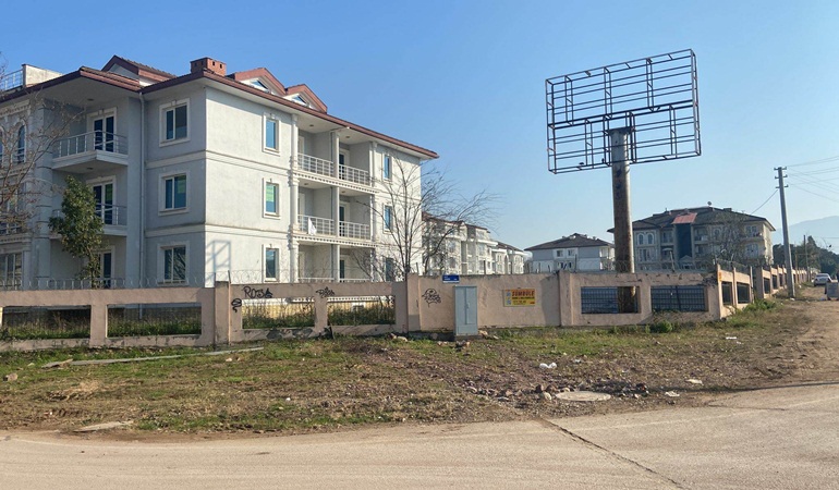 Sedaş, 2 yıldır o konutlara elektrik veremiyor