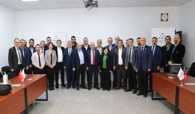 SEDAŞ yöneticileri muhtar dernek başkanlarıyla bir araya geldi