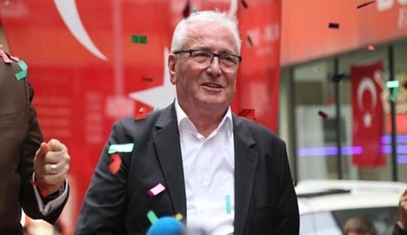 Sefa Sirmen kalp krizi geçirdi