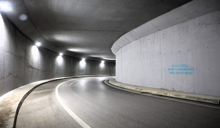 Şehir Hastanesi alt geçidi artık zifiri karanlık değil!