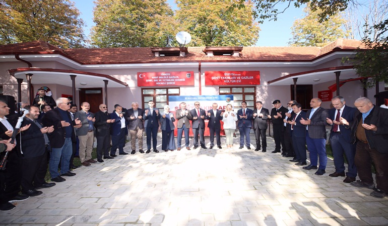 Şehit Yakınları ve Gazi Kültür Evi Hizmet Binası törenle açıldı 
